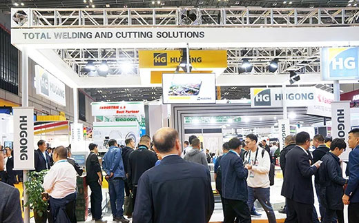 第二届进博会亚美AM8AG意大利CEA展位现场图片